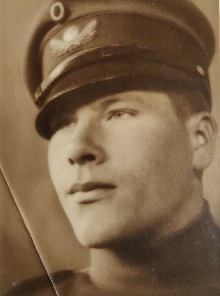 Fil:Egill Poulsen - dansk soldat.jpg